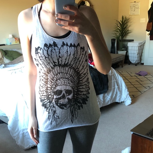 Graphic tank - Picture 2 of 5